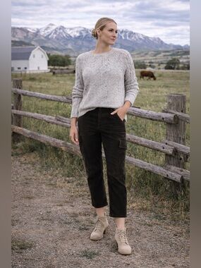Vince Corduroy Flight Cargo Pants  Cropped Utility Trousers Size 6 NWT